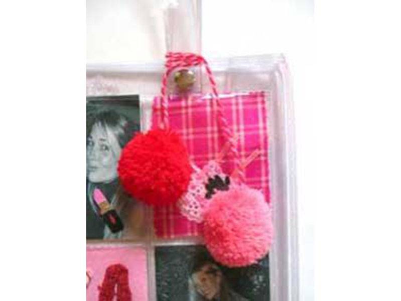 Pom Poms- Décoration de Sacs- ClippyKit UK NEUFS