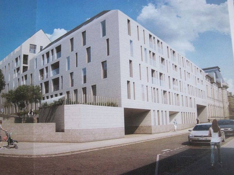 Loue garage box fermé et sécurisé quartier Dobrée