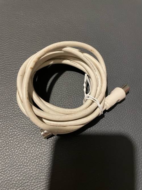 Cable antenne 2m. Pour tv