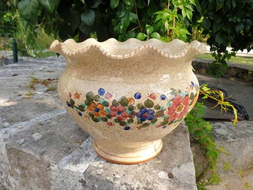 Vends cache-pot marron signé