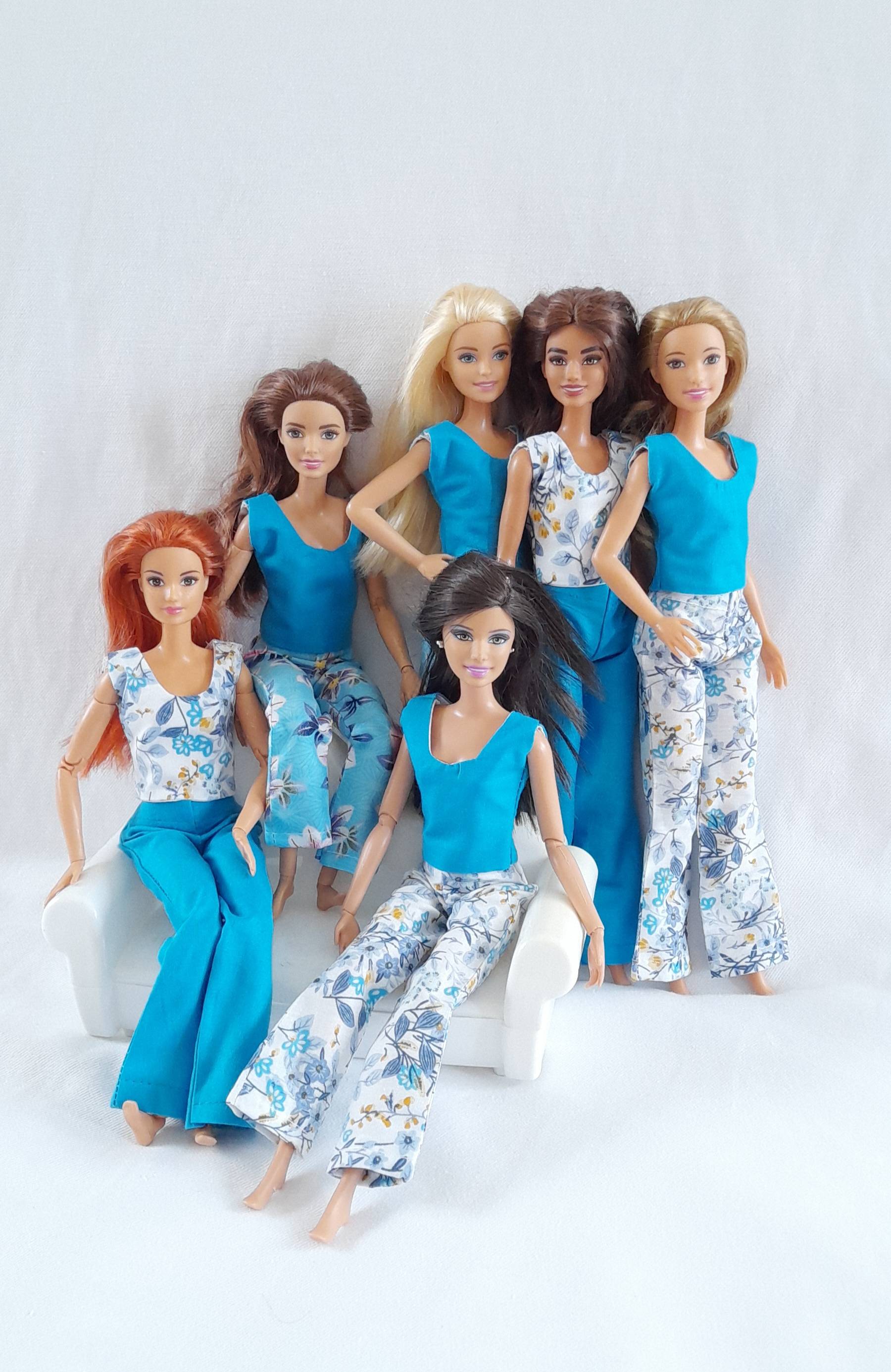 Vends vêtements cousus main pour poupées Barbie