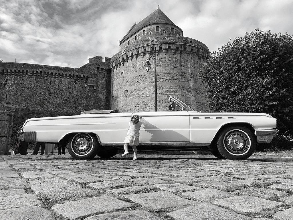 CADILLAC BUICK Voitures de mariage Cabriolets blancs. Parfaite restauration, élégance prestige avec chauffeur