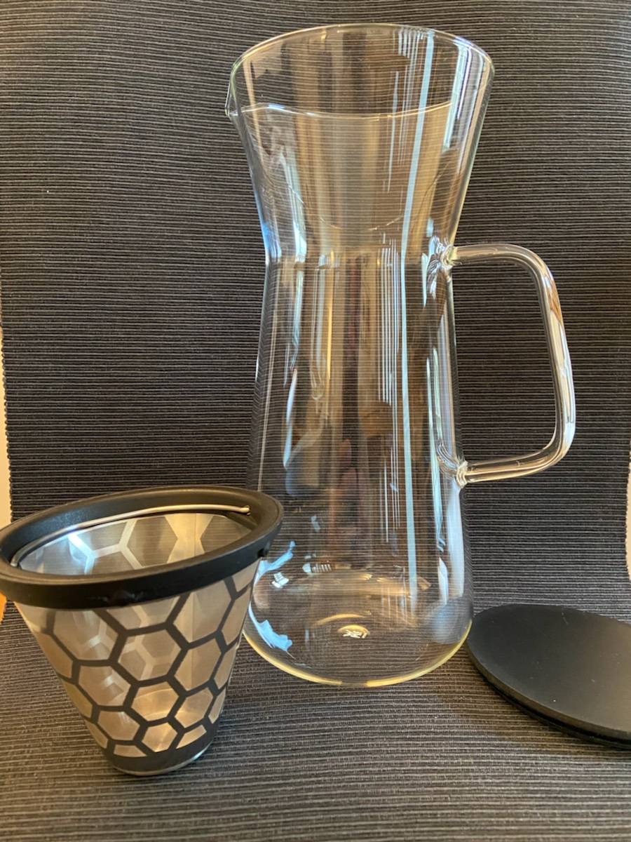 Cafetière manuelle filtre métal sur Gens de Confiance