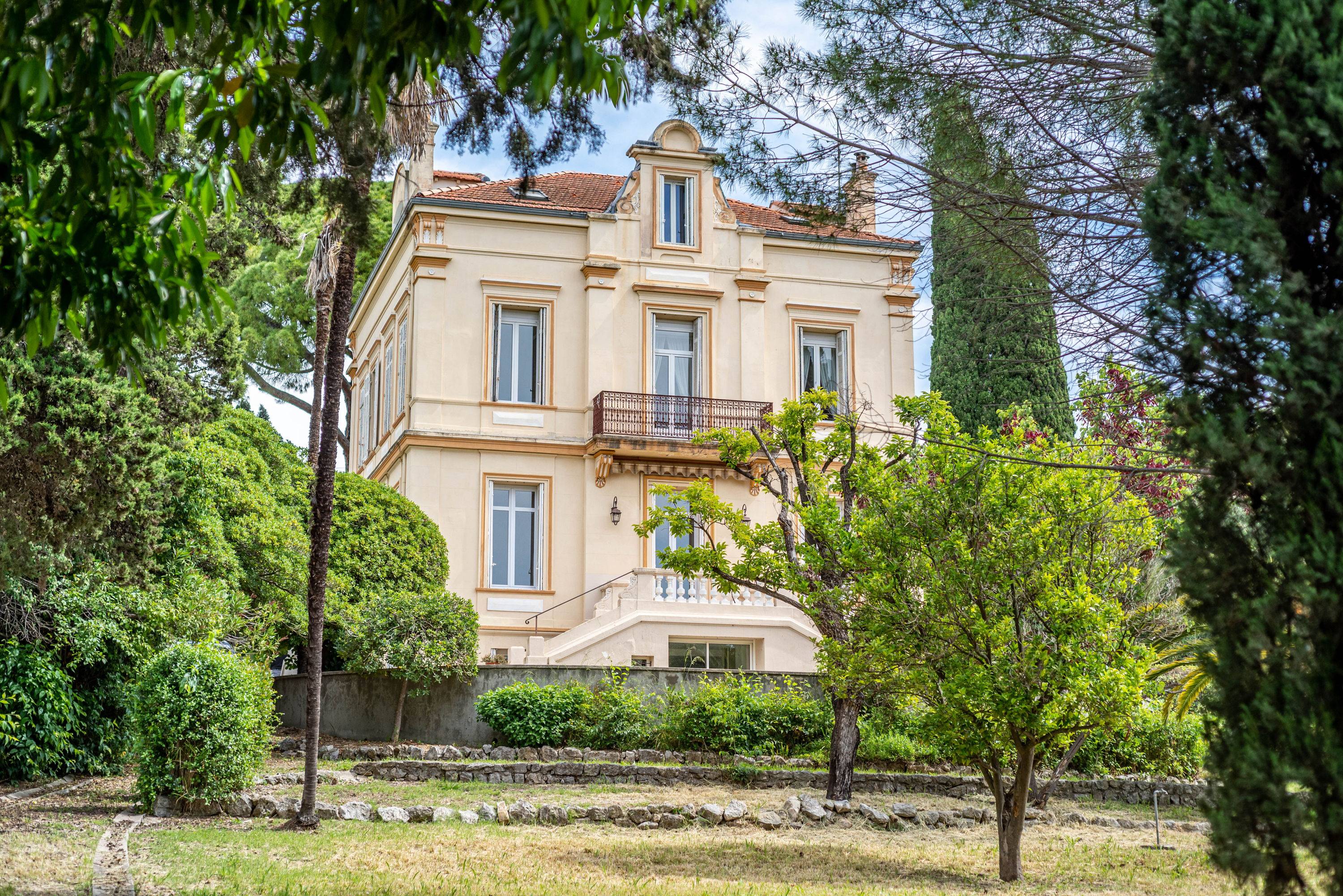 Vends villa 451m² Cannes Montrose