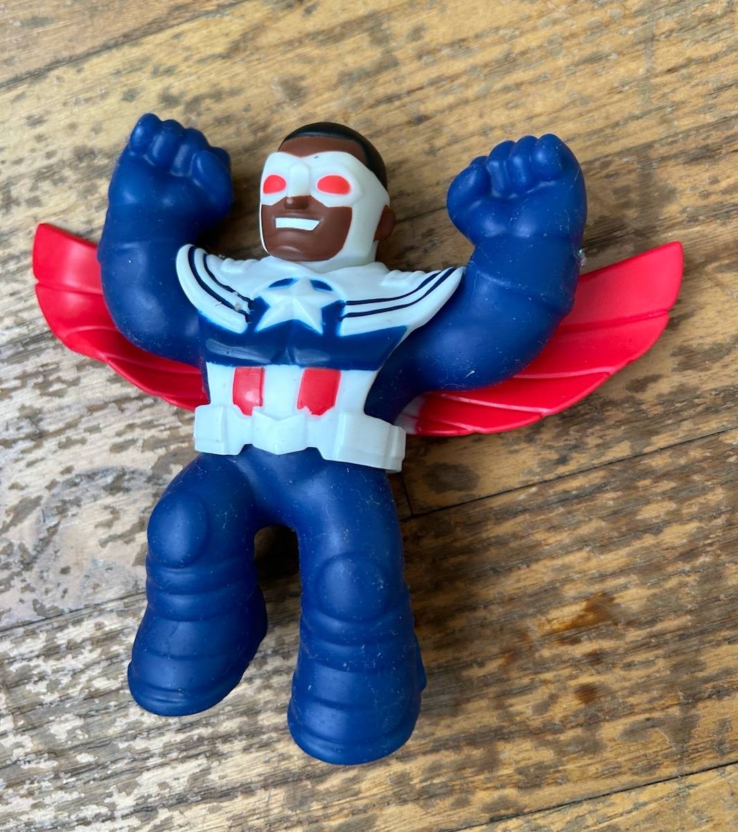 Goo Jit Zu Captain America