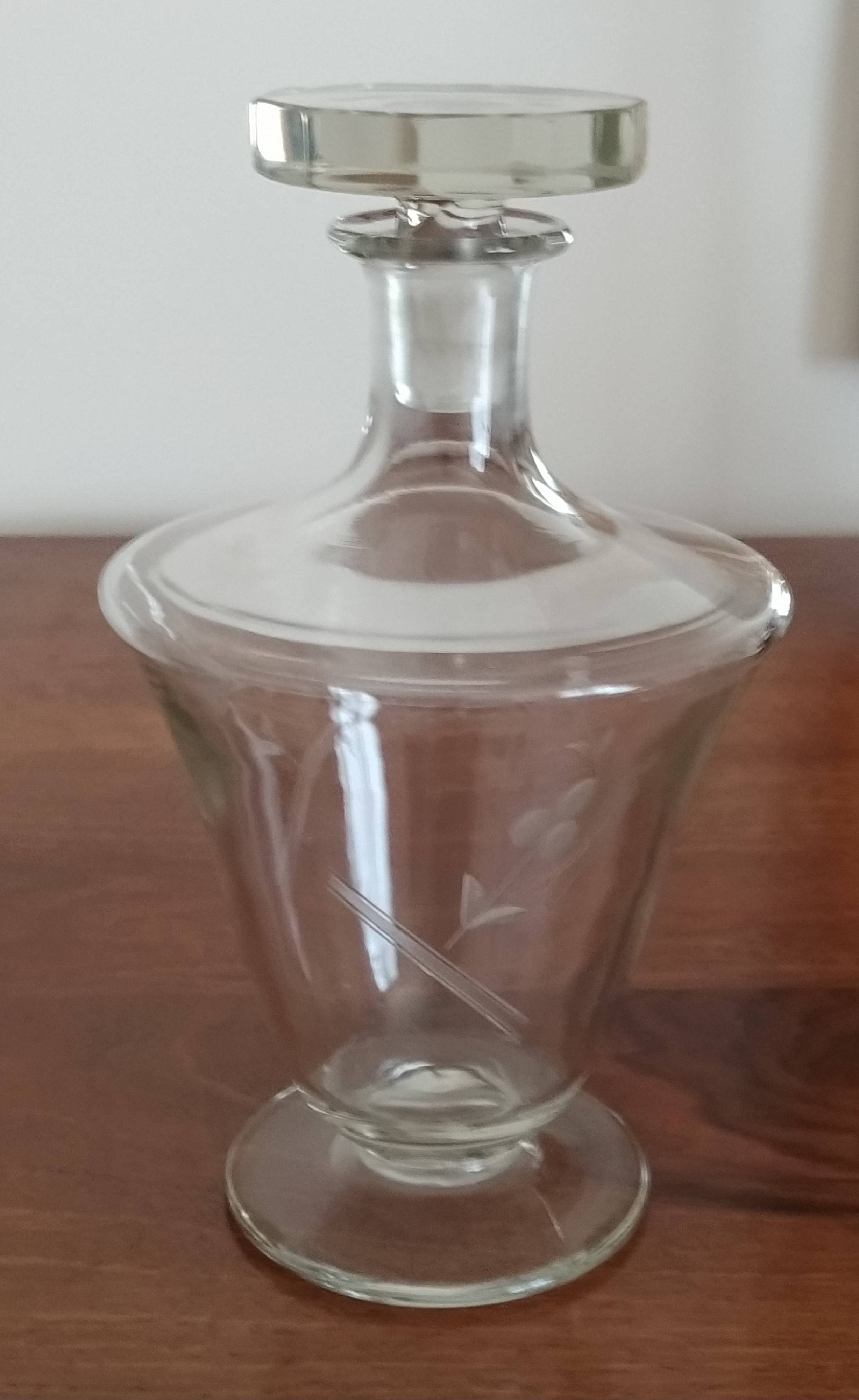 Saint-Louis. Carafe à vin en cristal taillé, modèle Adour - Verres cristal st louis