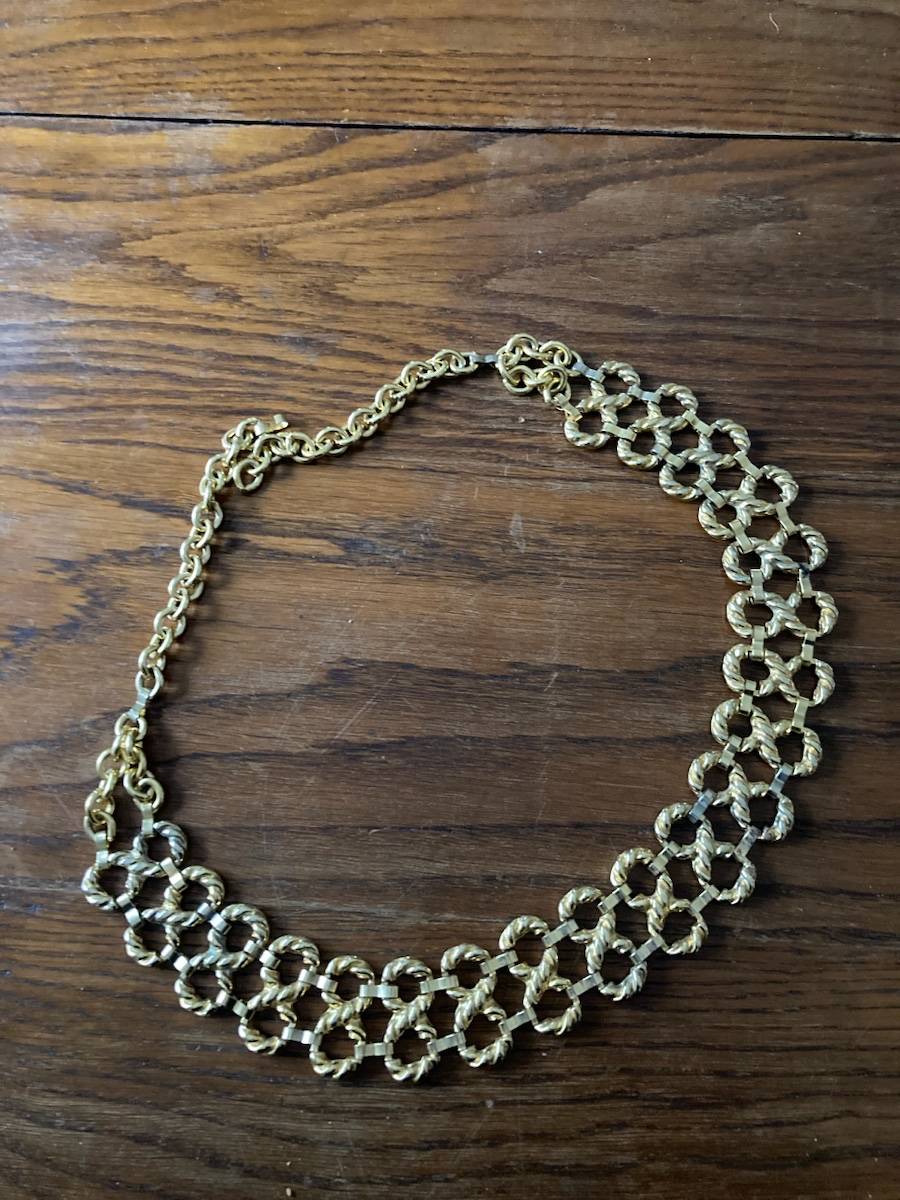 Ceinture dorée vintage 70