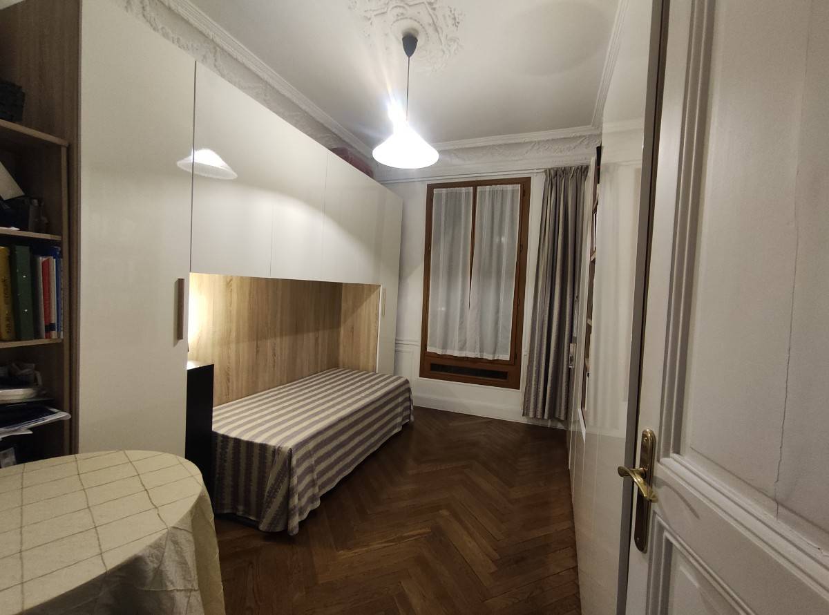 Loue chambre 12m² Nice centre - Place Garibaldi