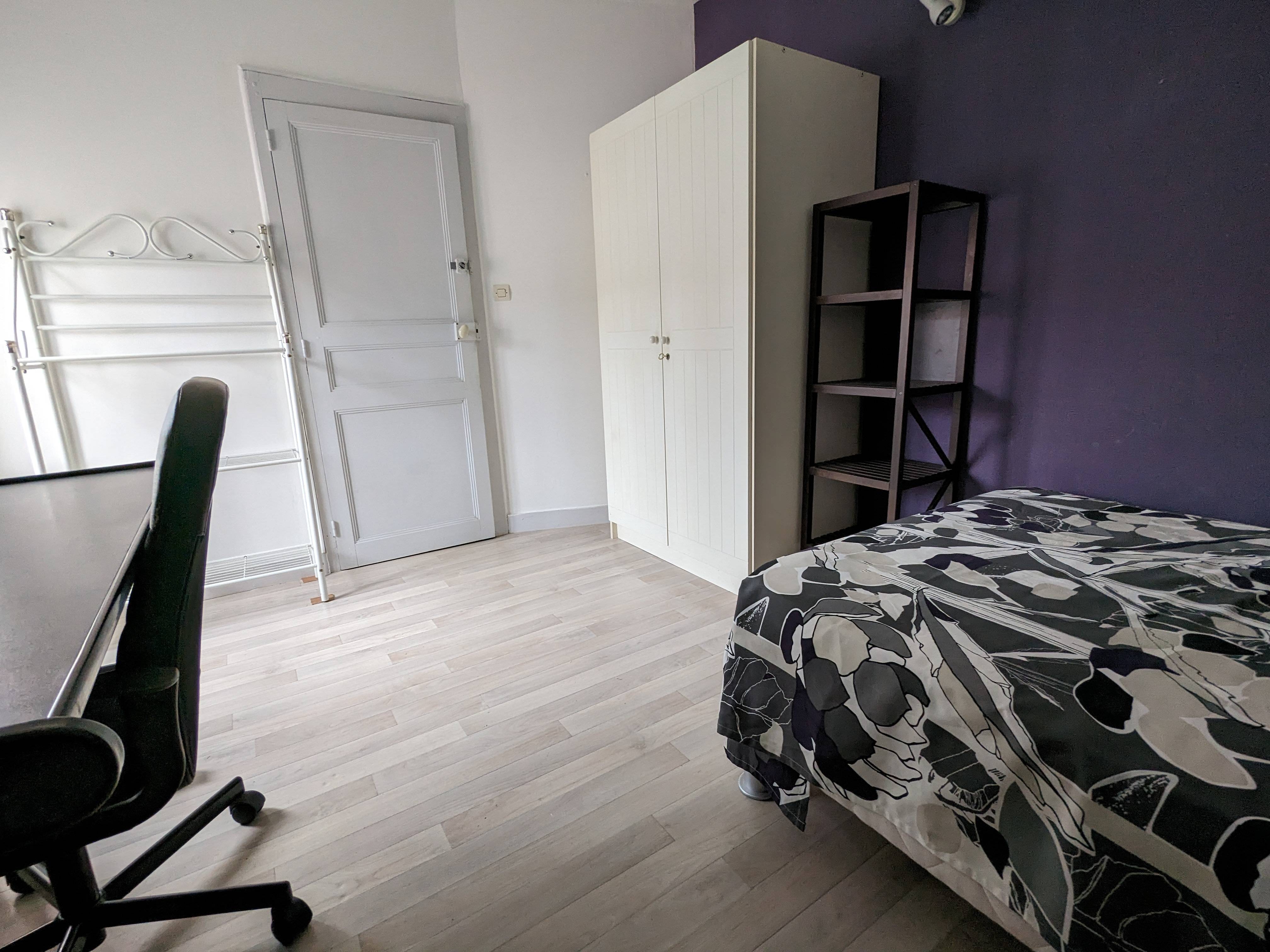 Propose chambre meublée - 12m², centre de Tours, idéal étudiant
