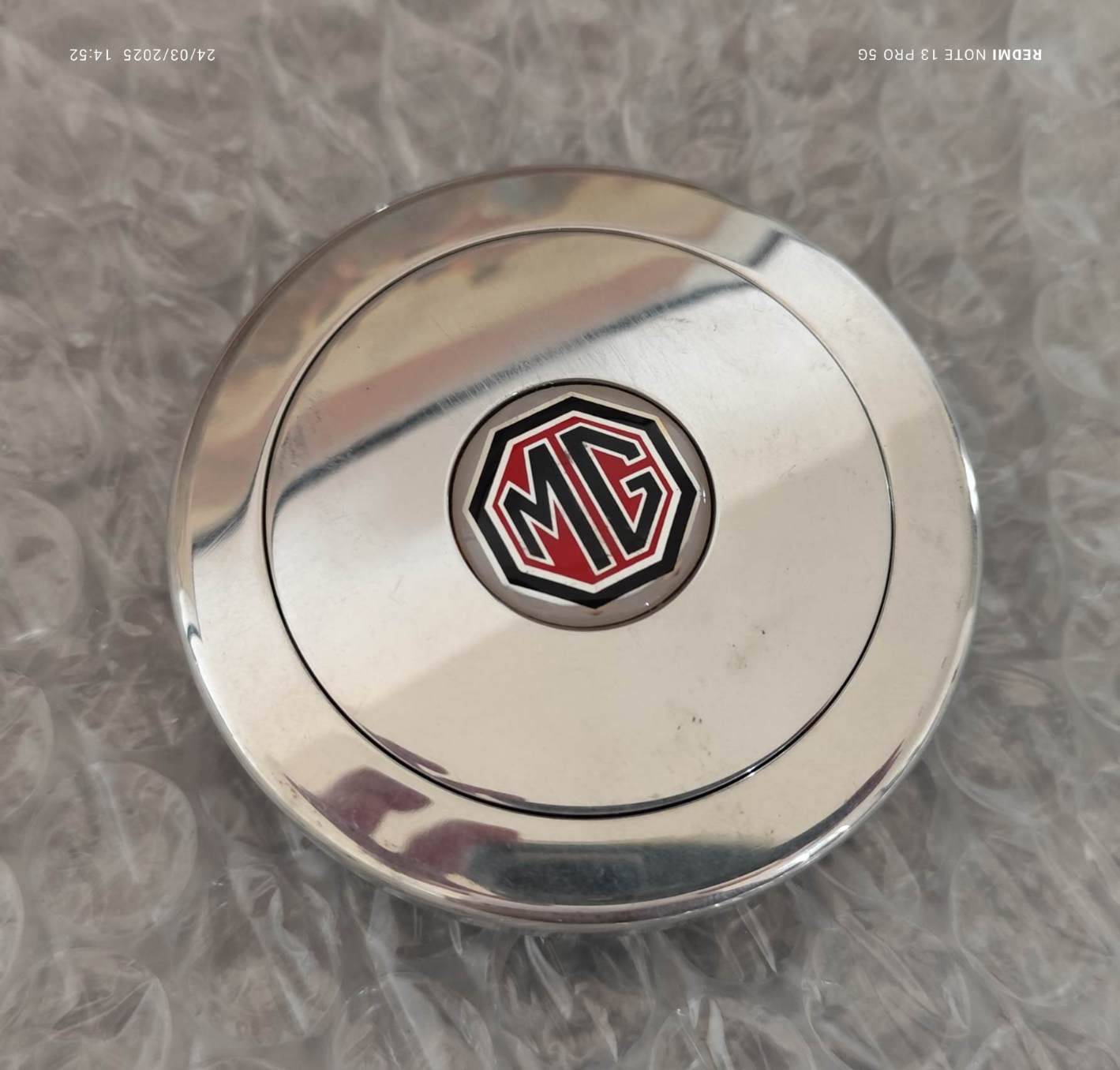 Centre de volant chrome neuf pour MGB