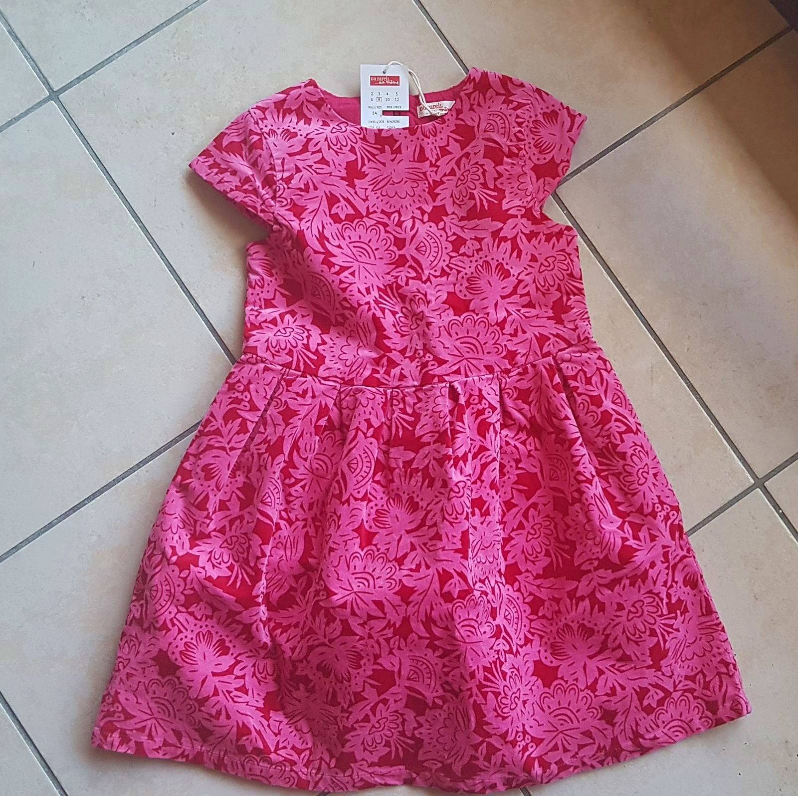 Robe de cérémonie en velours 8 ans - neuve