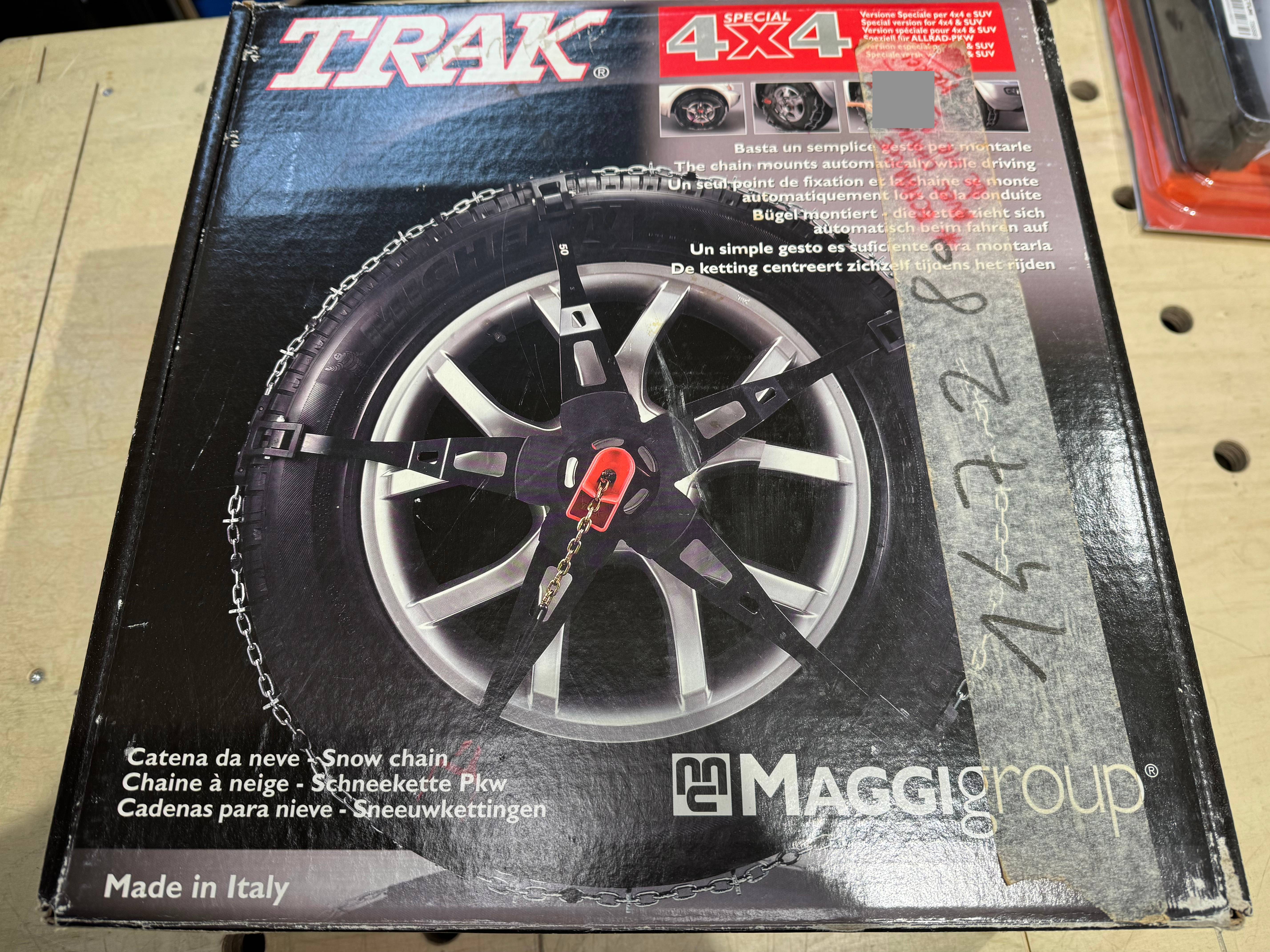 Vends Chaînes neige neuves Trak 4x4 SUV Lt52