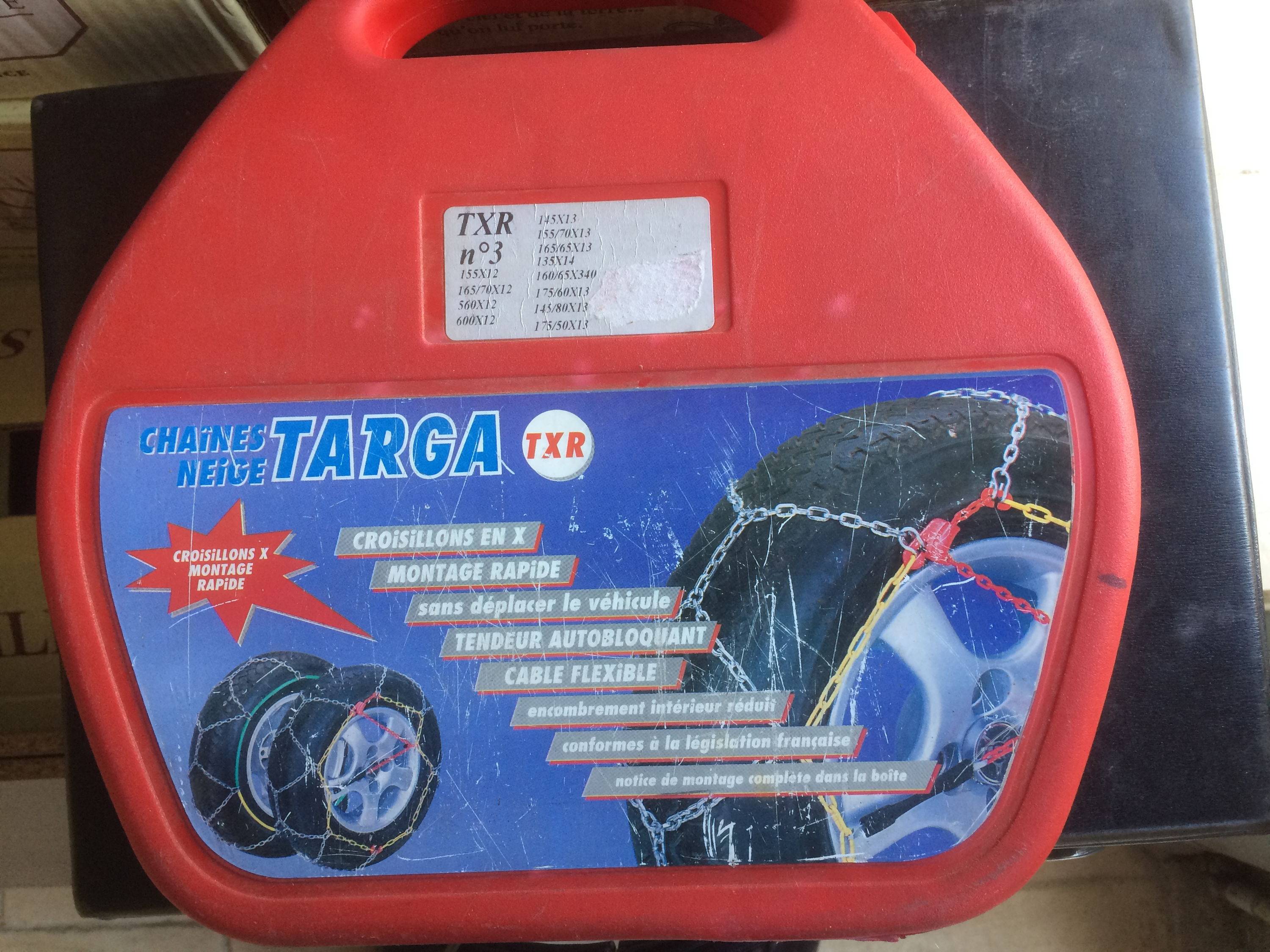 Vends chaines neige pour voiture neuves