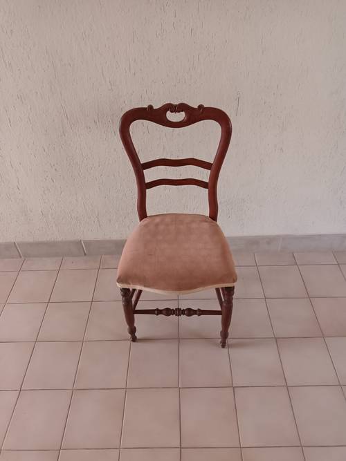 Chaise ancienne