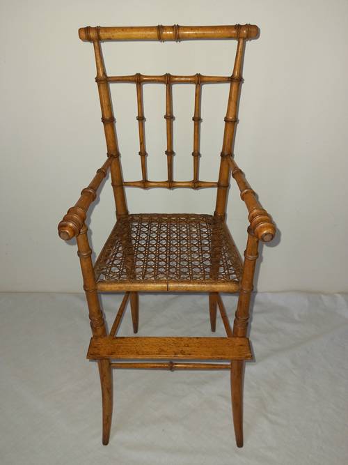 Chaise de poupée ancienne, style bambou