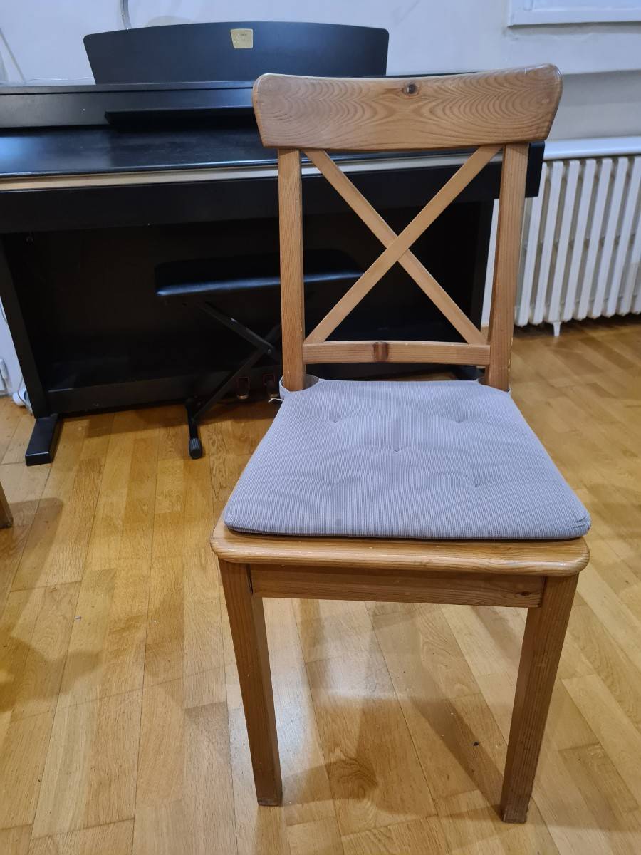 6 chaises IKEA INGOLF