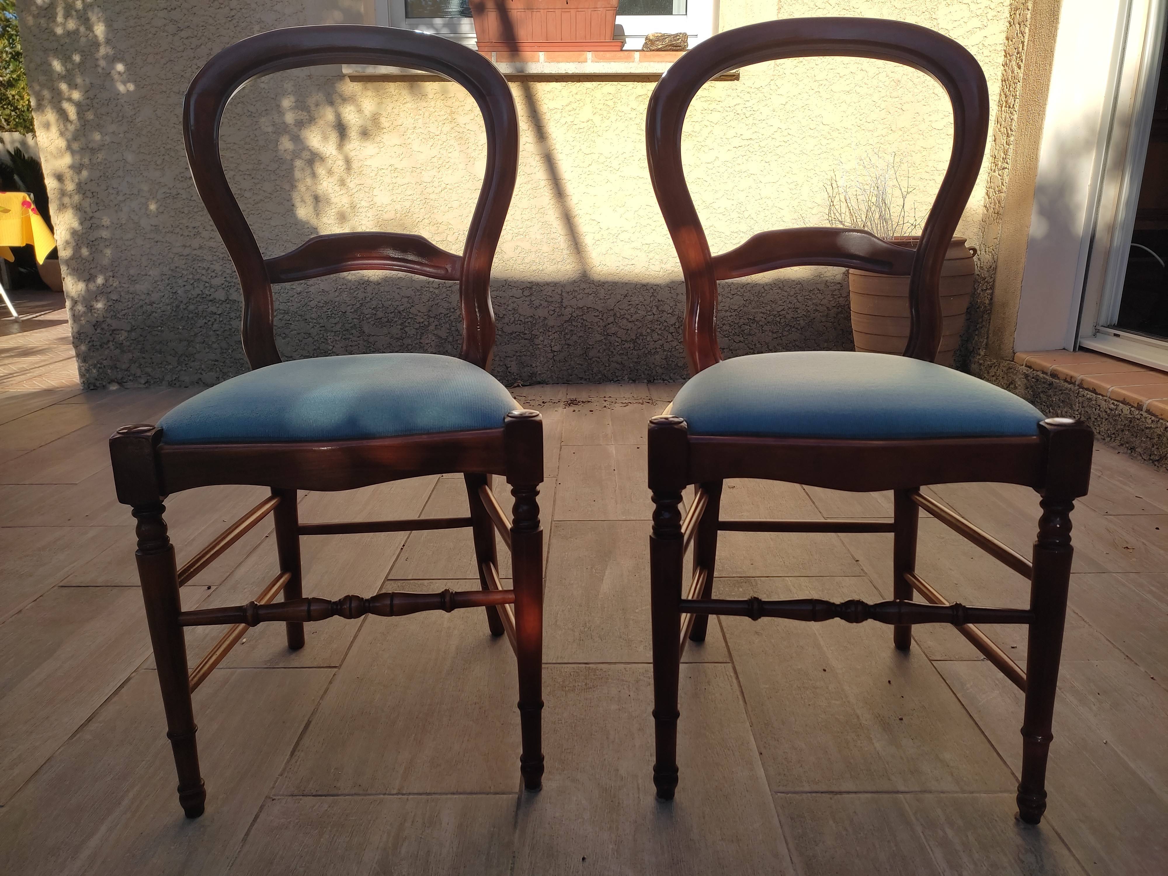 Deux chaises style Louis Philippe