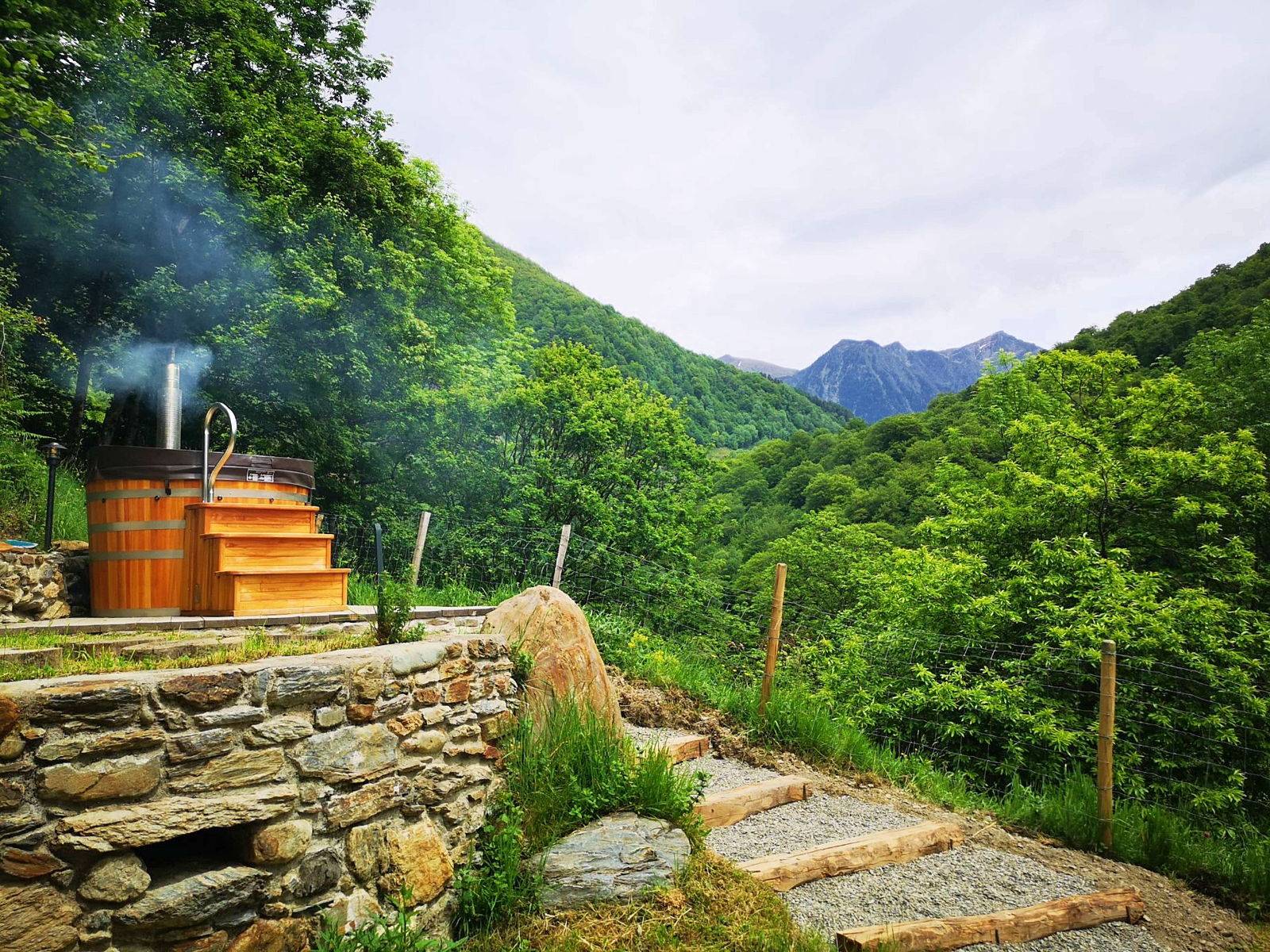 Loue gîte avec bain nordique - 13 couchages