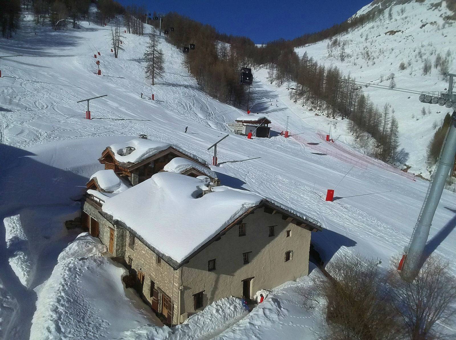 Loue chalet 10 couchages, 5 chambres à Val d’Isère (73) aux pieds des pistes