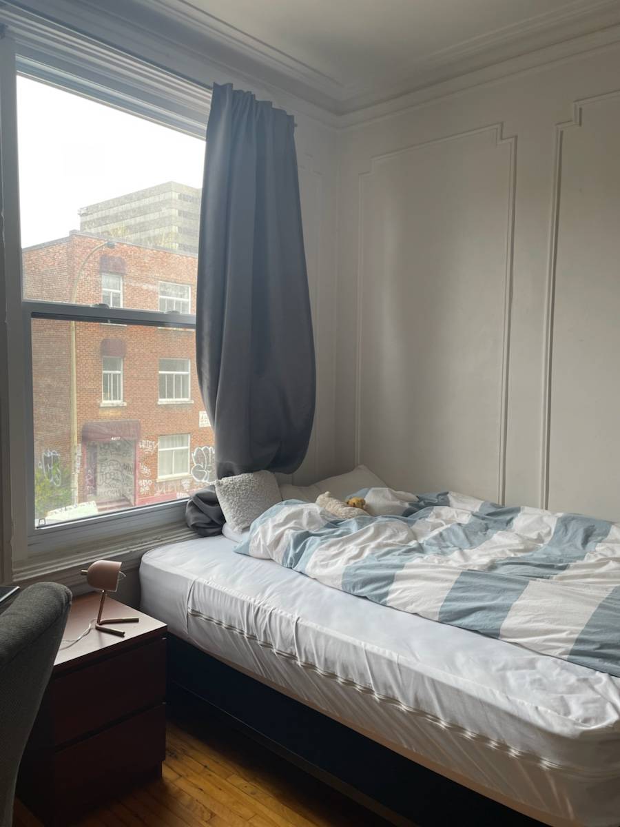 Sous-loue Chambre 15m² dans un spacieux et lumineux appartement 4 chambres dans le Plateau