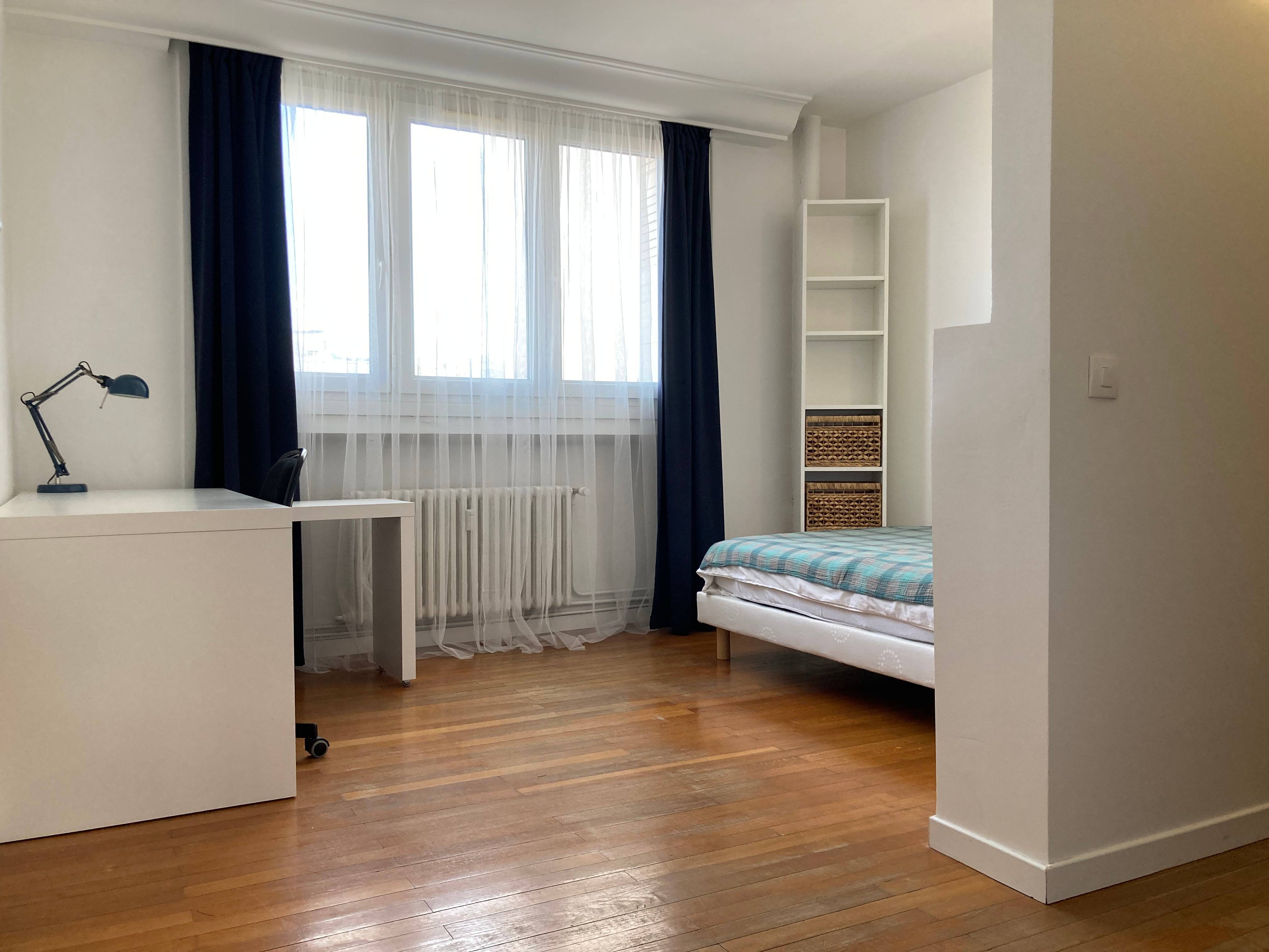Campus Jean Monnet - Propose chambres en Colocation tout inclus - 120m²