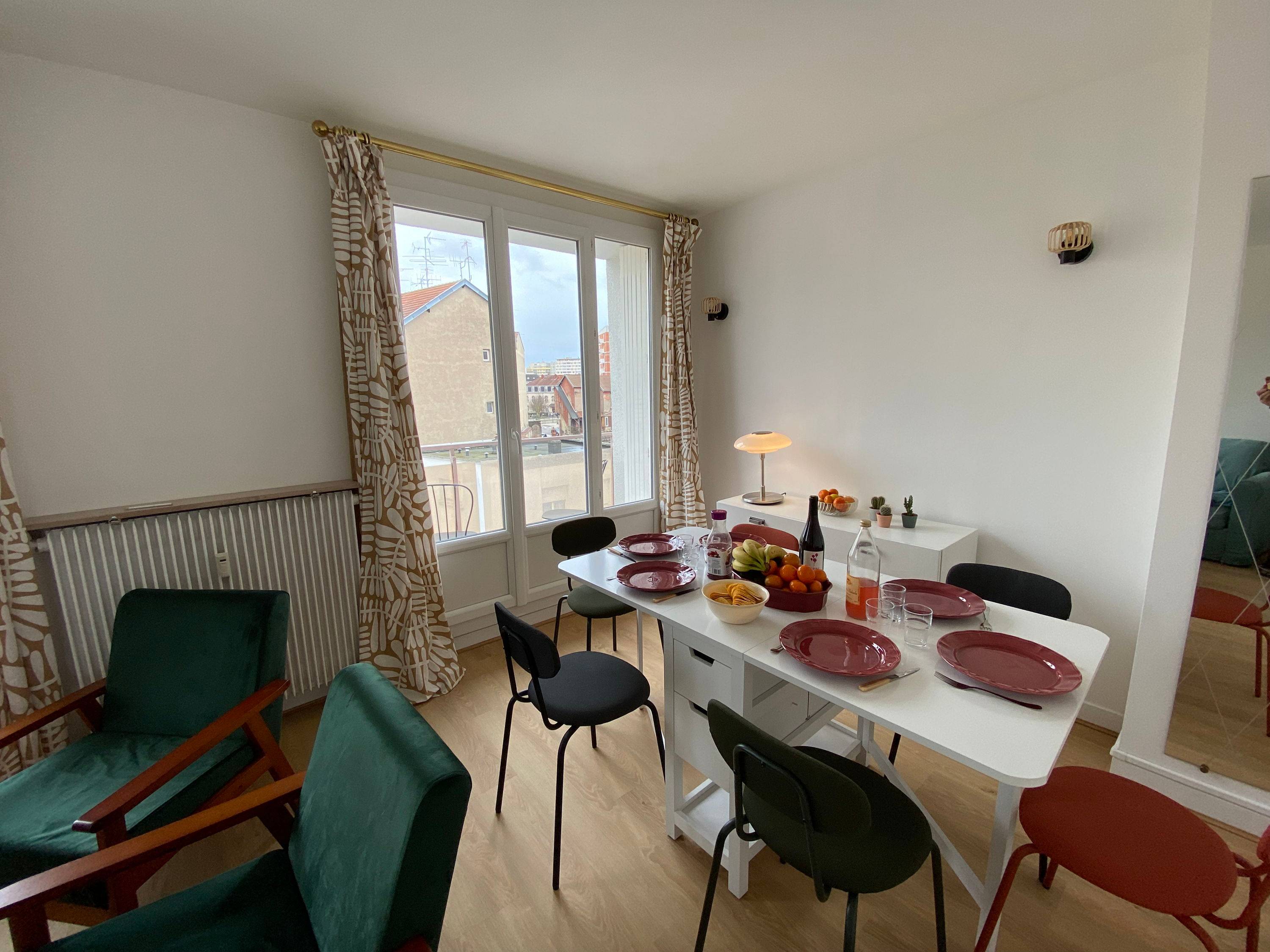 Loue Appartement meublé hyper lumineux et calme 3 chambres, grande pièce à vivre,terrasse, 74m² - Dijon centre