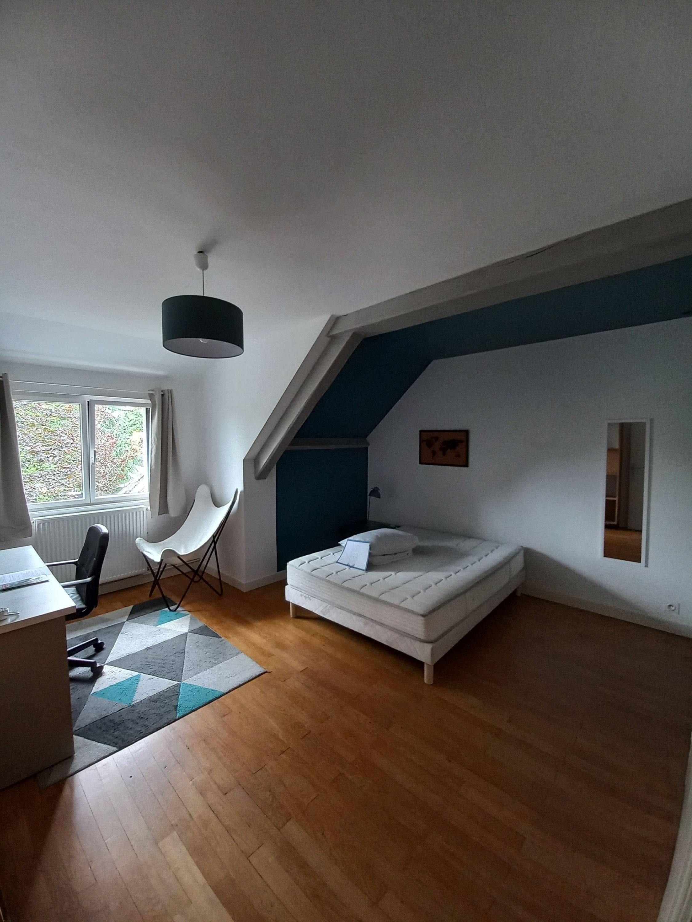 Loue chambre 18m² Écully