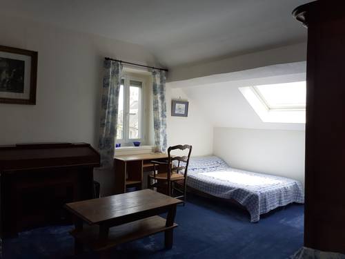 Loue chambre 20m² chez l’habitant en demi-pension
