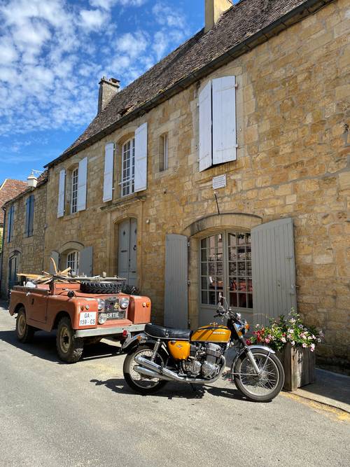 Chambre d’hôtes : propose deux chambres dans une maison historique Domme (24) · 4 couchages
