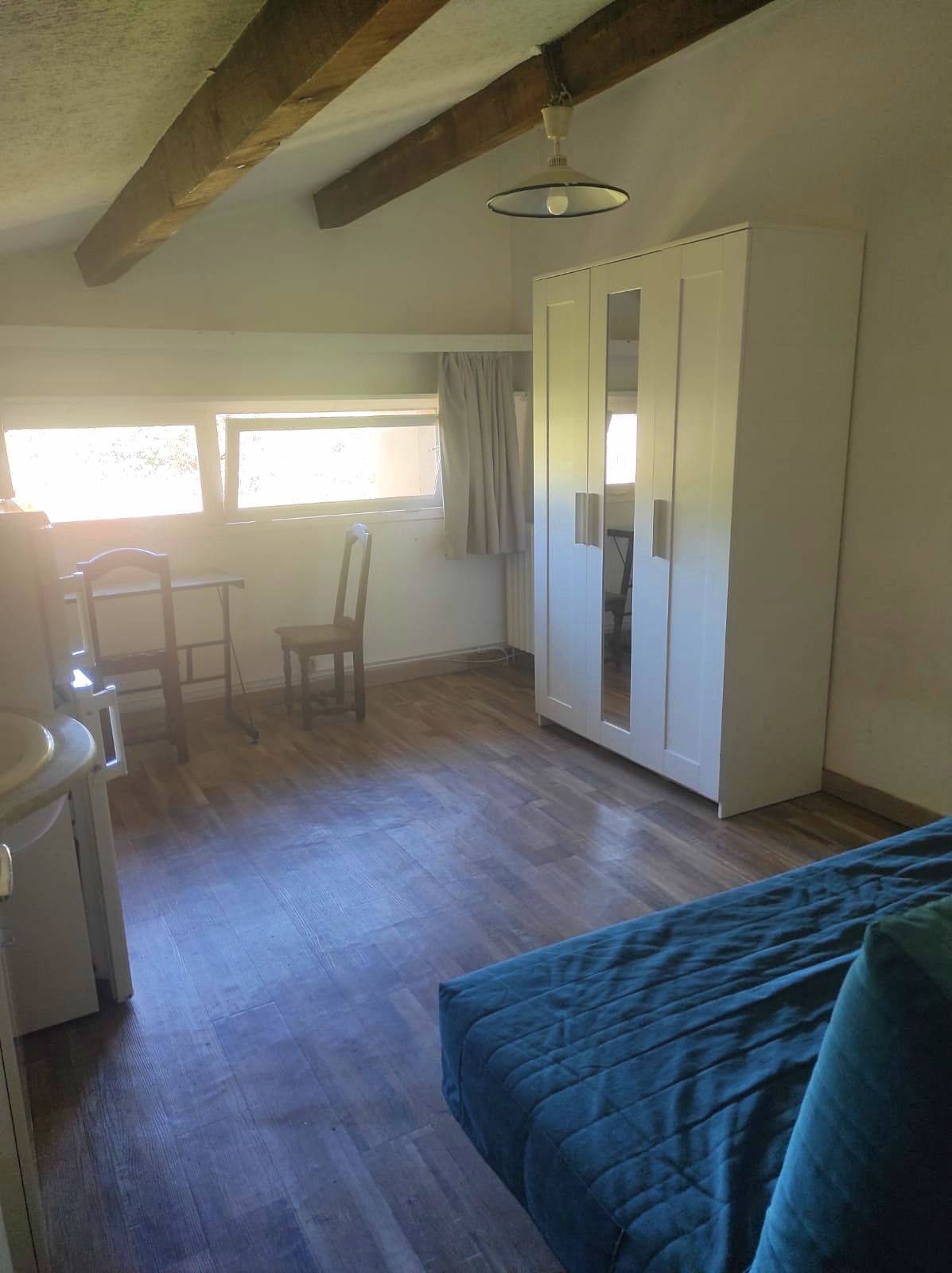 Loue Chambre indépendante centre ville - 1 chambre, 14m², Aix-en-Provence (13)