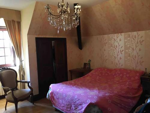 Loue chambre jaune meublée dans une maison de 200m² avec jardin de 2000m² Meylan - 1 chambre
