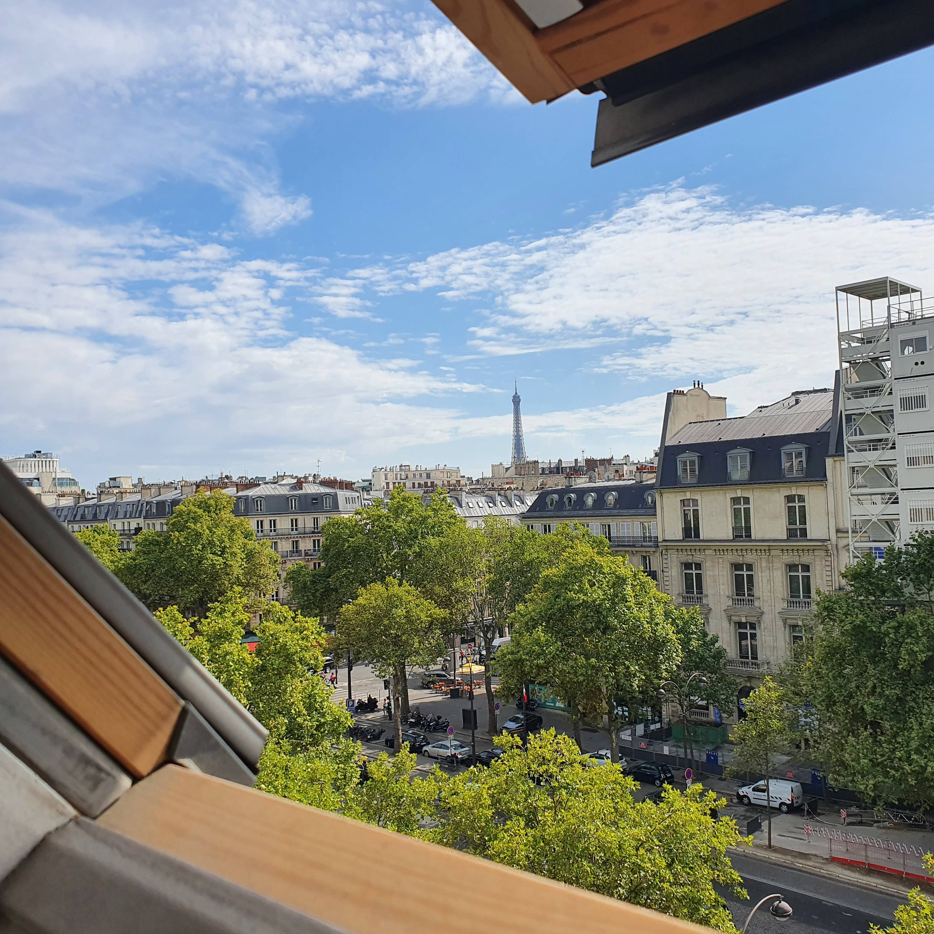 Chambre à louer dans une colocation · 120m² - Porte Maillot (Paris 17ème)