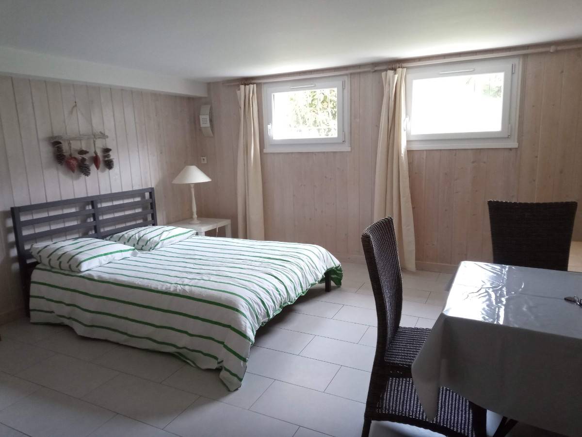 Loue chambre meublée 20m² dans appartement