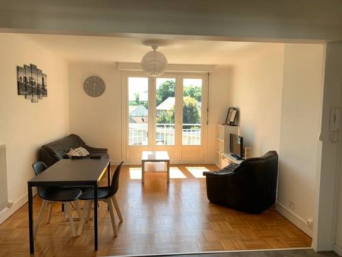 Propose 1 chambre meublée - colocation 3 pers. - Rue de Fougères, Rennes centre