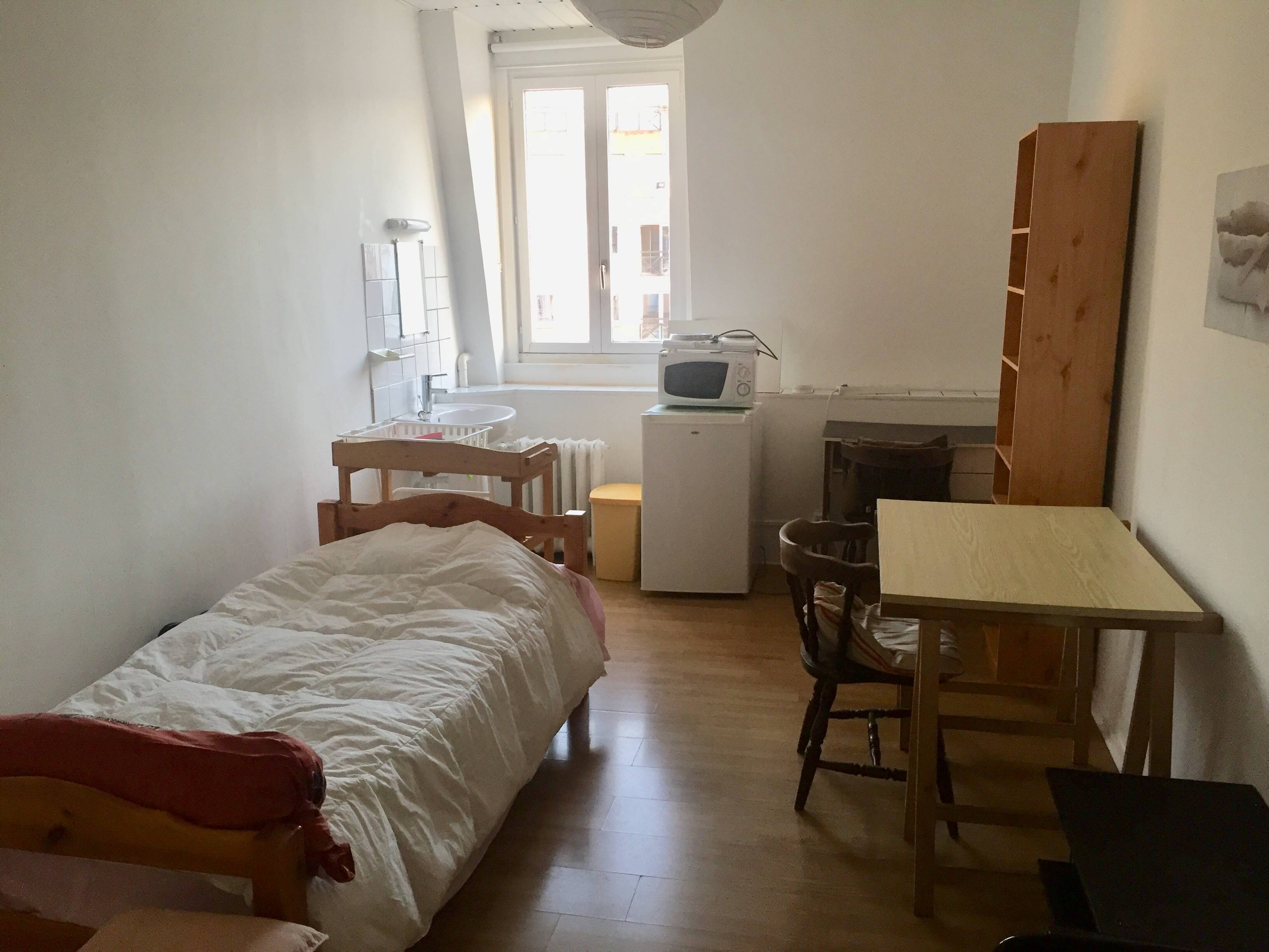 Loue chambre meublée chez l’habitant 19m² - Lille (59)