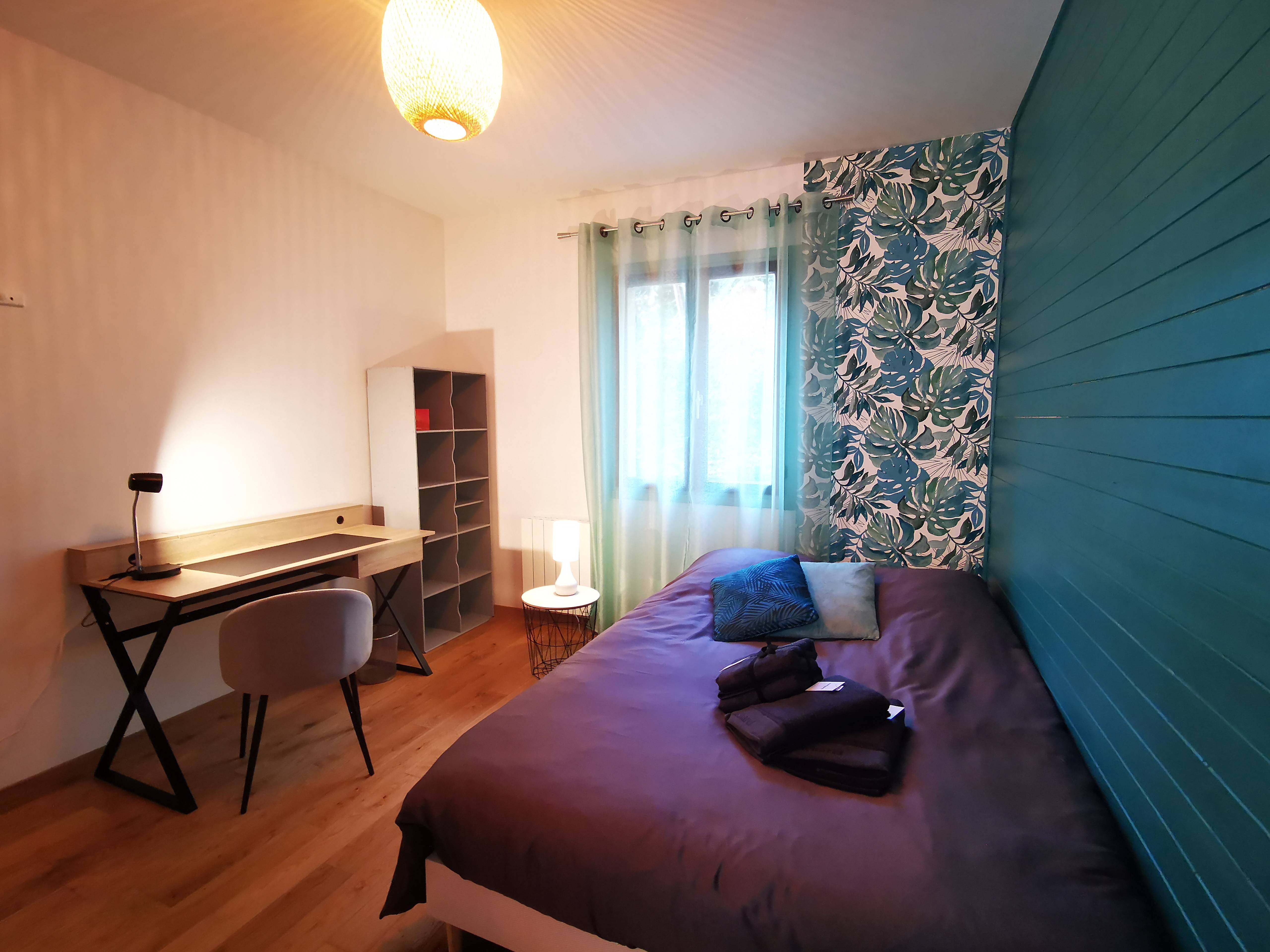 Loue chambre meublée 14m² Bures-sur-Yvette 15min à pied RER La Hacquinière, 5mn bus