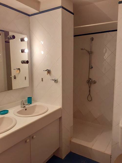 Une chambre meublée à louer dans colocation à Montpellier