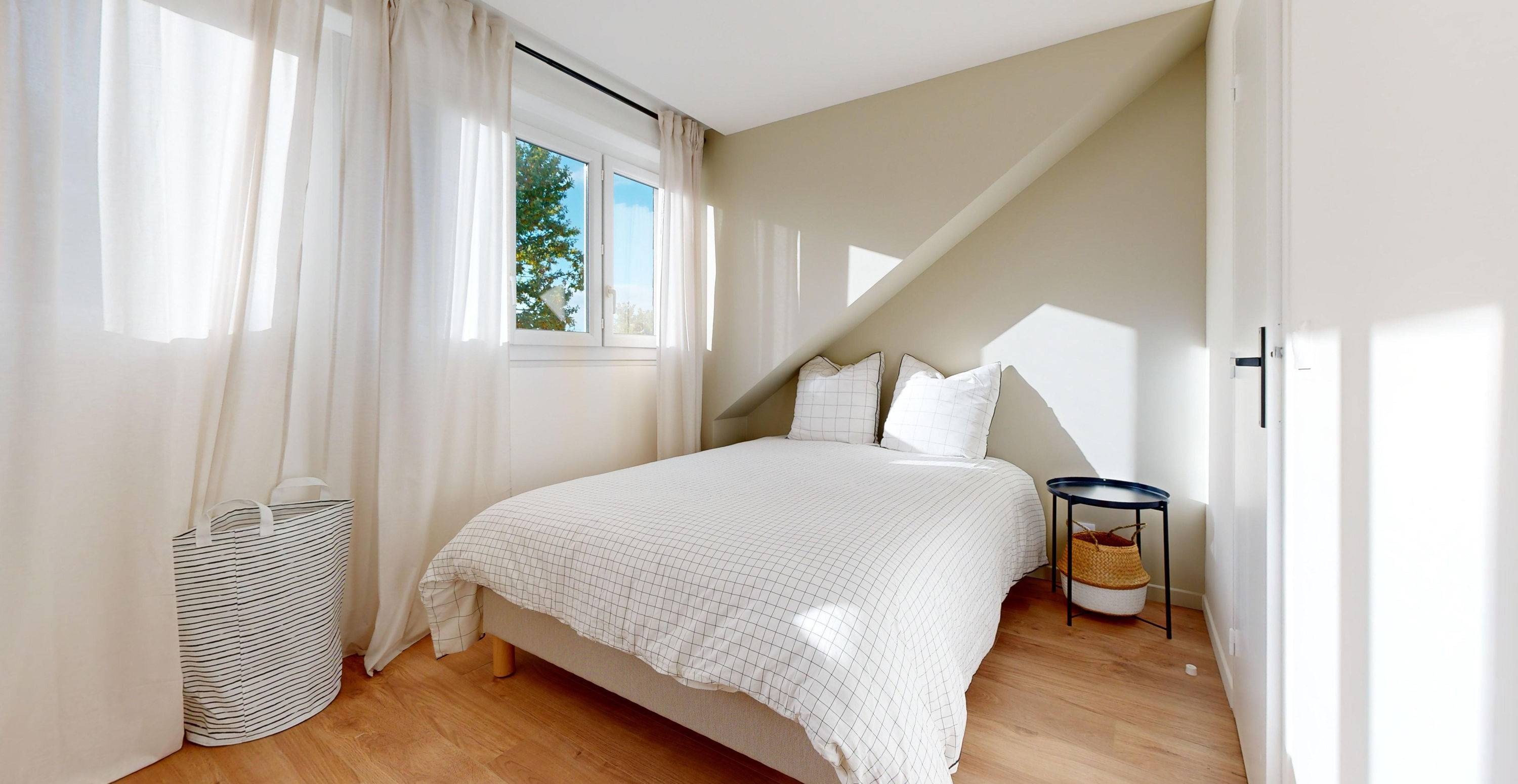 Loue Chambre meublée 20m² avec salle d’eau privée dans grande maison en coliving à Rennes (35)