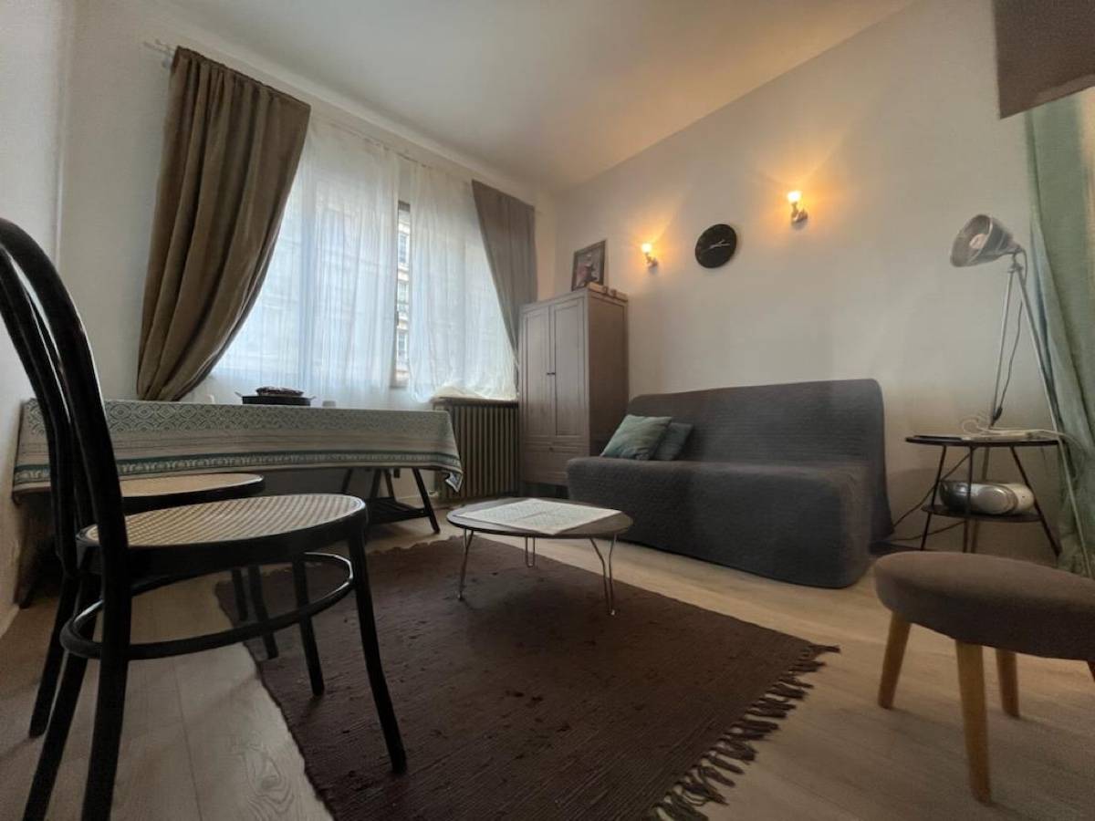 Loue studio 16m²