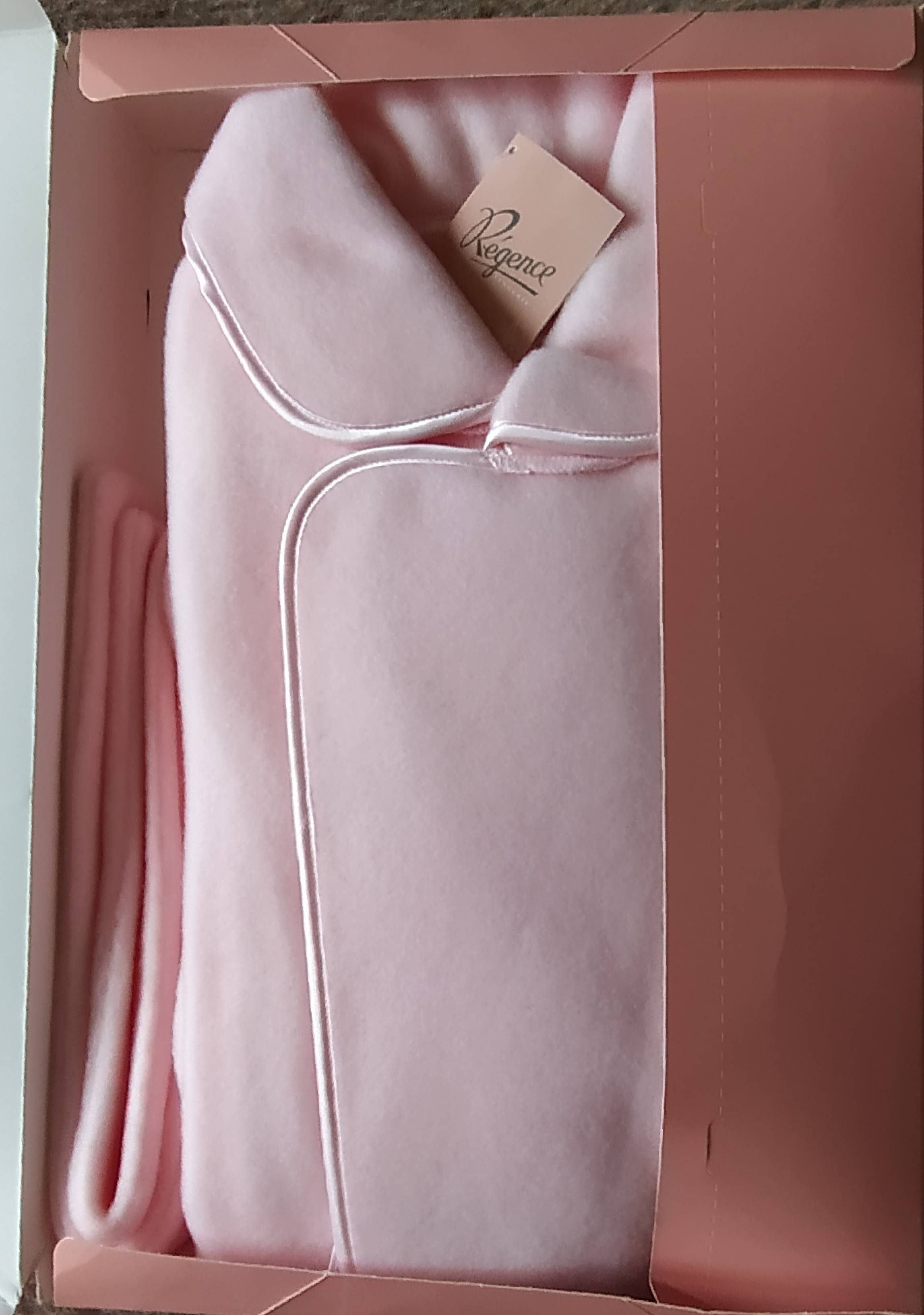 Robe de chambre rose neuve de la marque Régence on Gens de Confiance