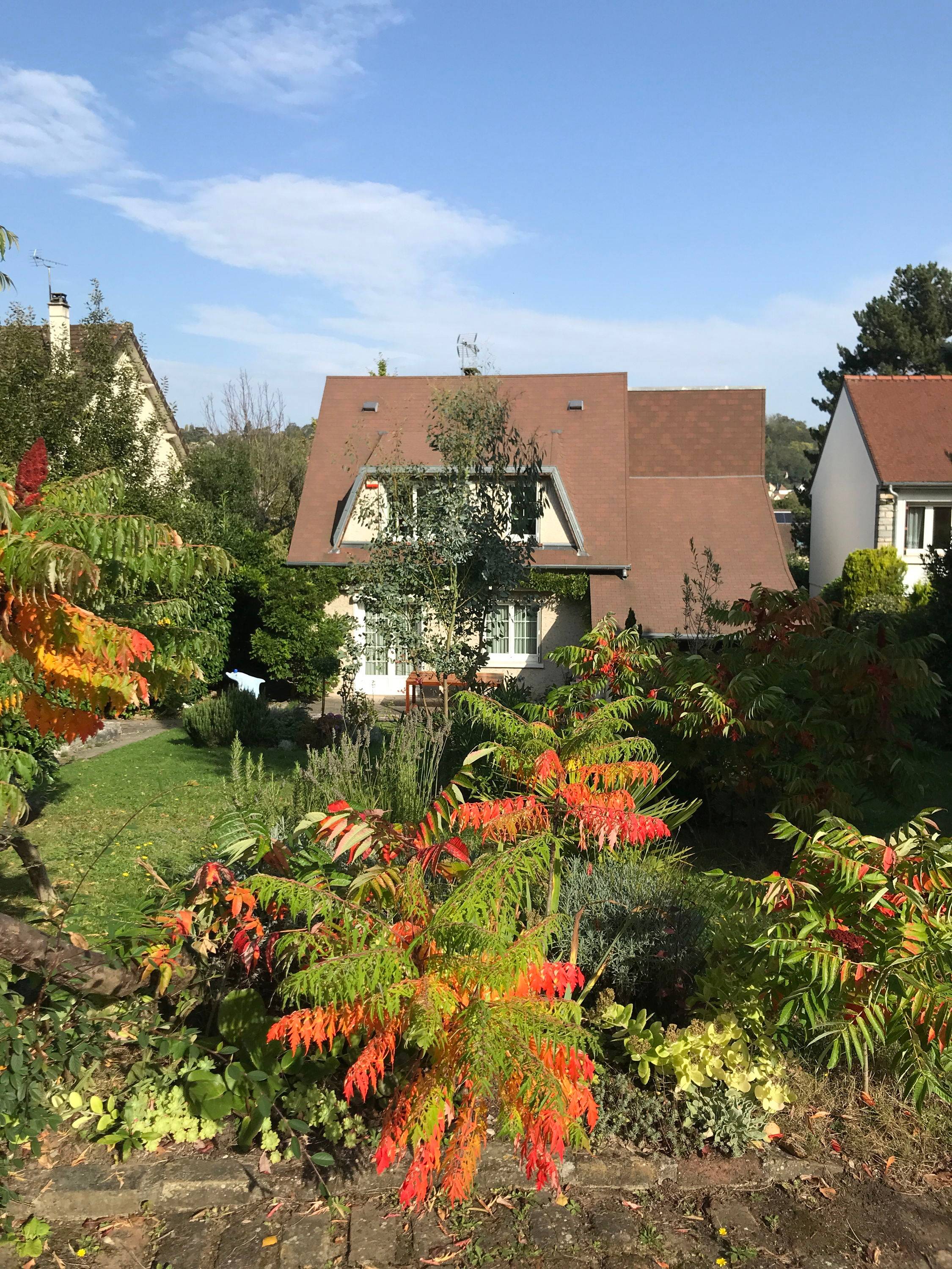 Loue chambre meublée 16m² dans maison familiale