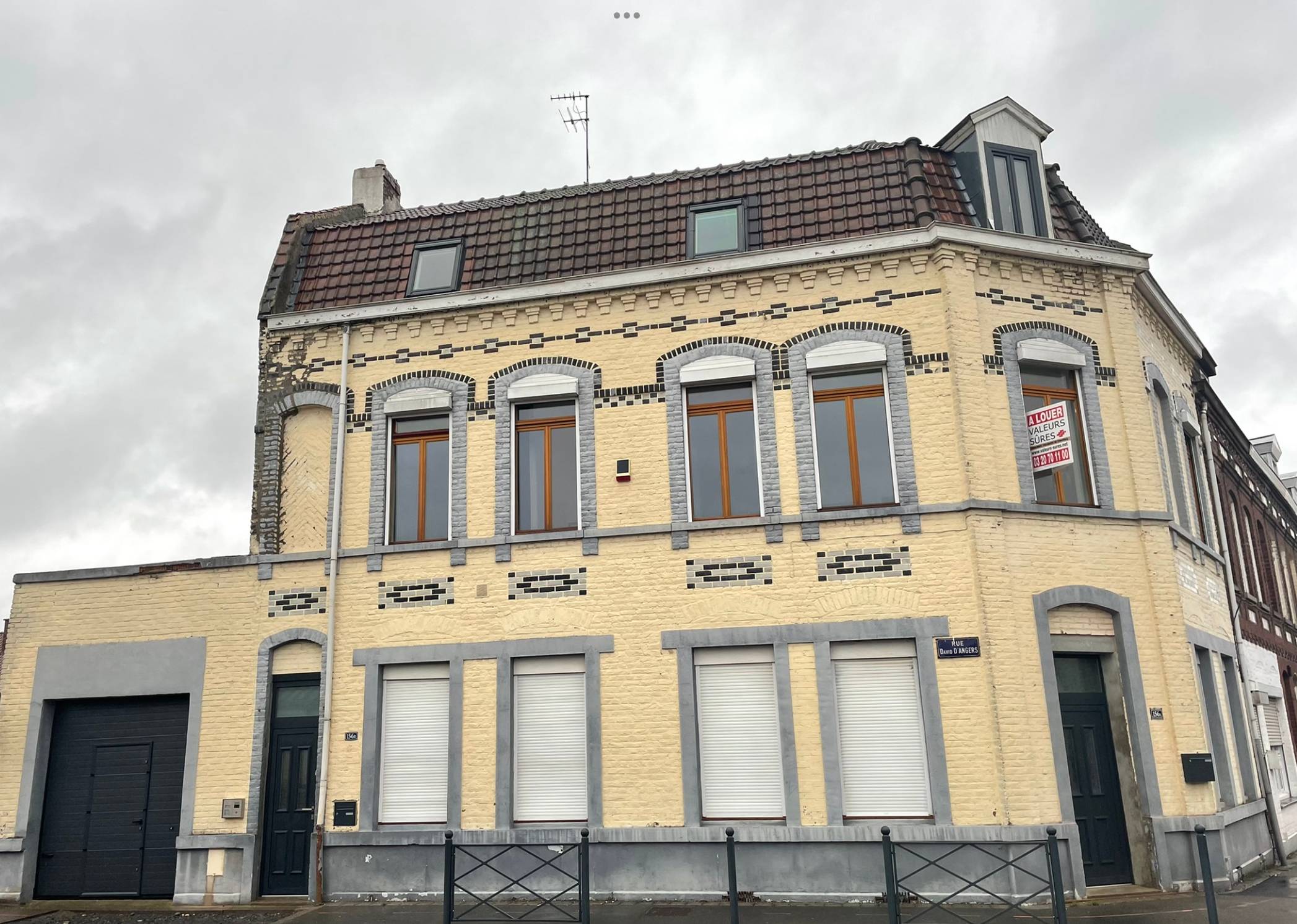 Loue Une chambre disponible dans mini résidence Edhec - 15m², Roubaix