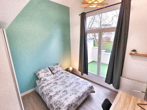 Propose chambre avec Salle de bain et terrasse privative au sein d’une colocation cosy - Évry-Courcouronnes (91) - 12m²