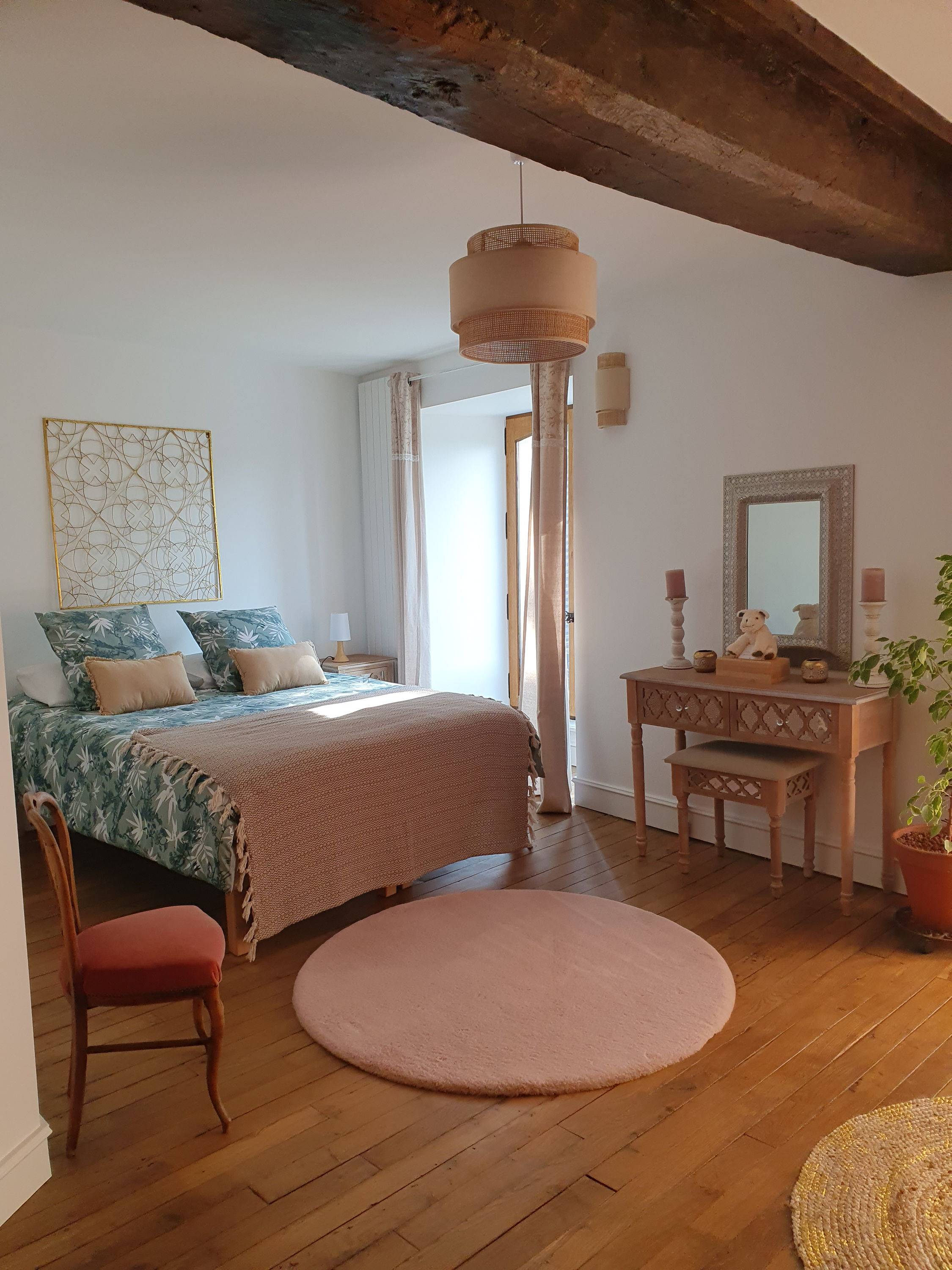Loue 1 à 5 chambres au Domaine de la Belle Avette à Lassay-les-Châteaux (53) - 12 couchages
