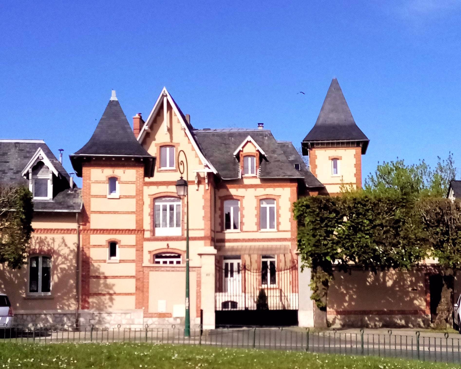 Loue chambres d’hôtes de prestige à Fontainebleau - 9 couchages