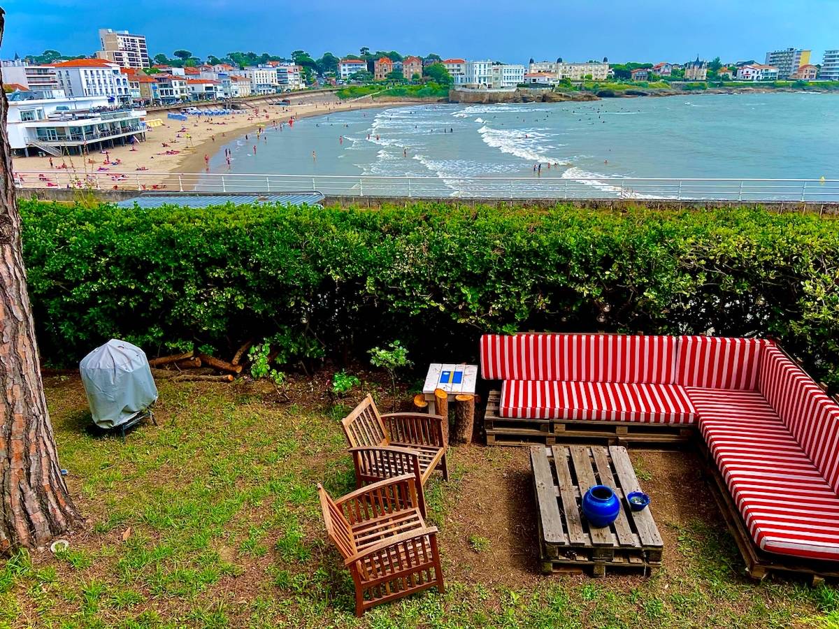 Loue appartement dans villa Belle Époque - 7 couchages 110m² - Vaux-sur-Mer (17)
