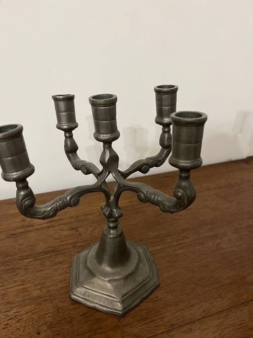 Chandeliers en étain