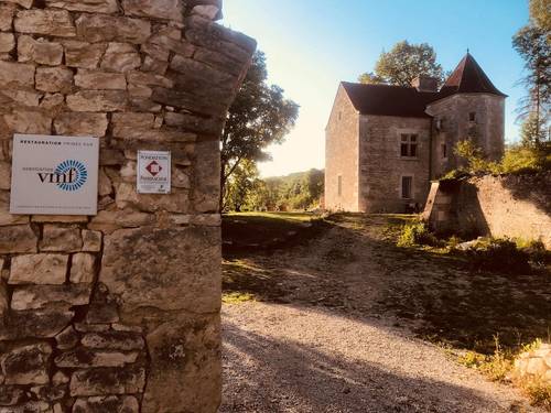 Loue beau manoir proche Chablis - 8 couchages - Pimelles (89)