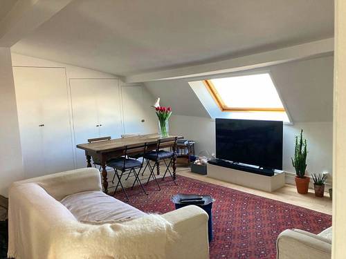 Loue charmant 3 pièces sous les toits, 60m², Paris 8ème, libre 15 Avril 2026