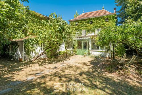 Vends charmante maison de maître avec jardin - 5 chambres, 226m², Saint-Médard-en-Jalles (33)